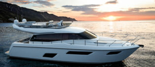 Ferretti Yachts 450