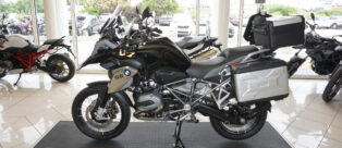 BMW-R-1200-GS-Triple-Black-2016