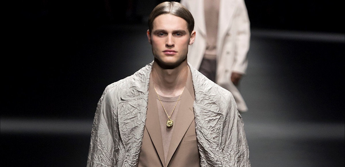 collezione uomo SS 2017 Versace a Milano Moda Uomo
