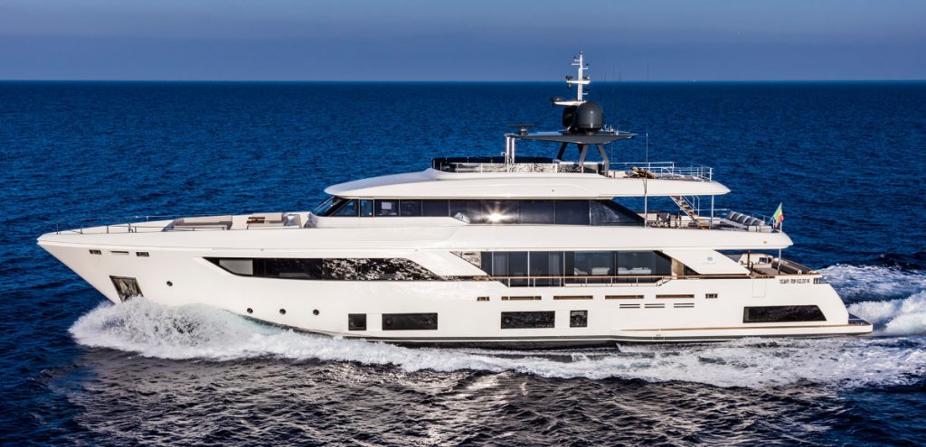 Custom Line Navetta 37