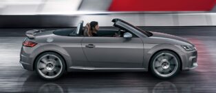 Audi TT RS Roadster: il piacere di guida all'aria aperta