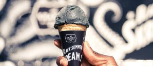 Black Coconut Ash: il gelato nero più buono del mondo