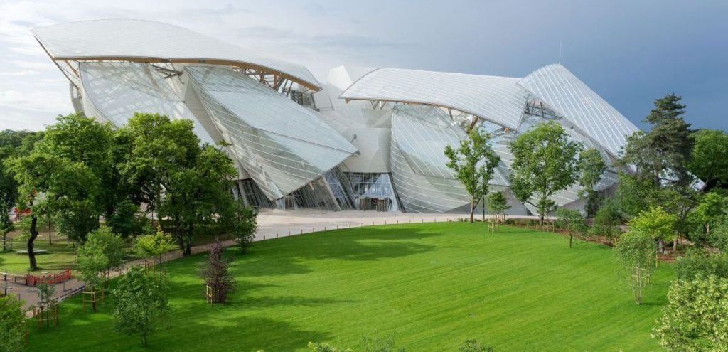 Il Museo d'Arte moderna Fondation Louis Vuitton a Parigi