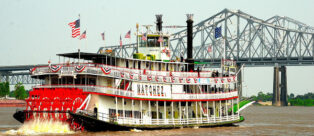Il battello a vapore Natchez simbolo di New Orleans