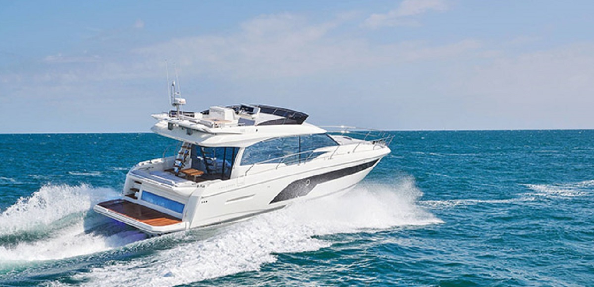 Prestige 590 Flybridge line: eleganza raffinata e tecnologia innovativa