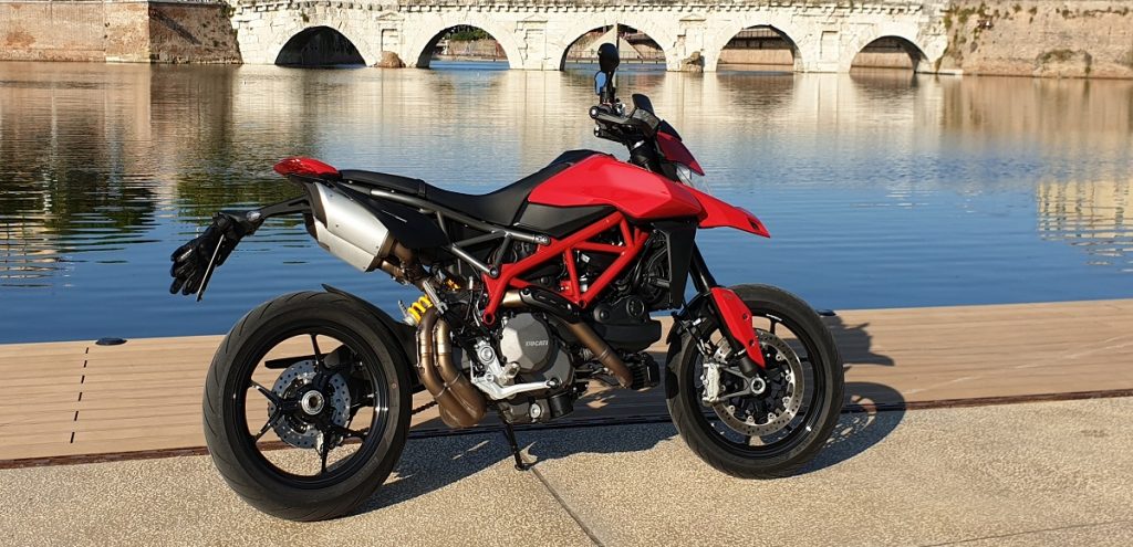 Ducati Hypermotard 950 Il test drive di TopLook da Nivola Style Rimini