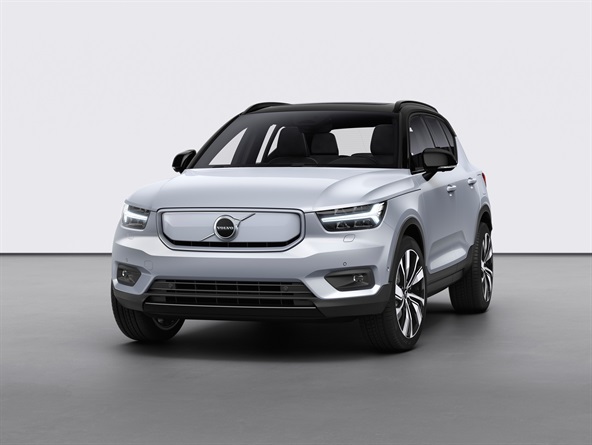 Volvo XC40 Recharge P8: Rivoluzione Green La prima auto 100% elettrica di Volvo 