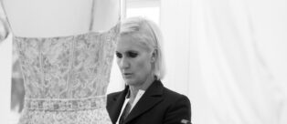 Dior Cruise 2021 Maria Grazia Chiuri porta l'alta moda in Salento