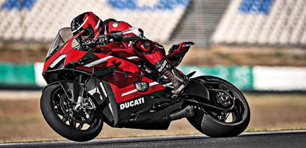 Ducati Panigale V4 Superleggera Un fulmine su strada