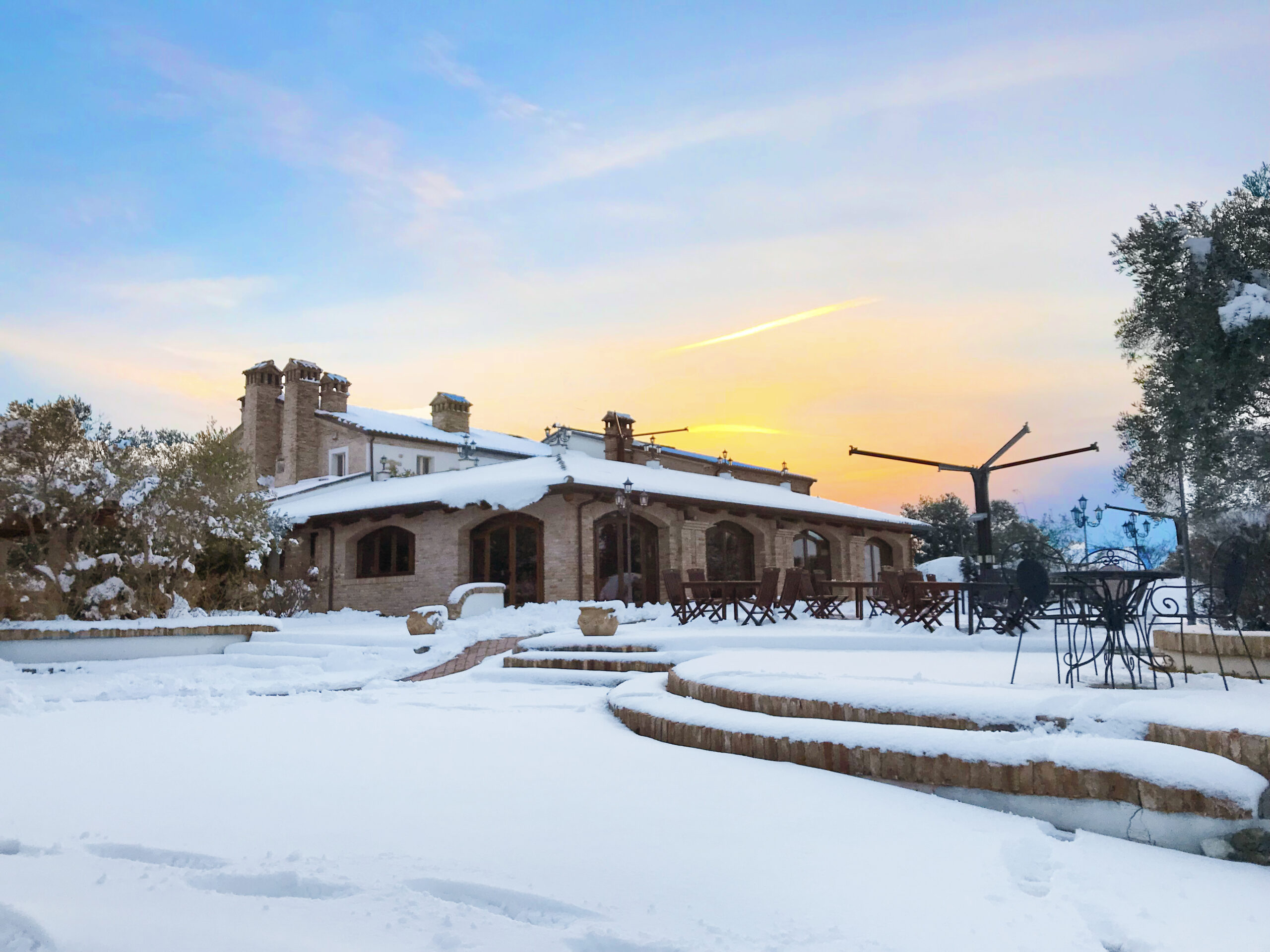 VILLA I TRAMONTI SALUDECIO: LA MAGIA DELL’INVERNO 