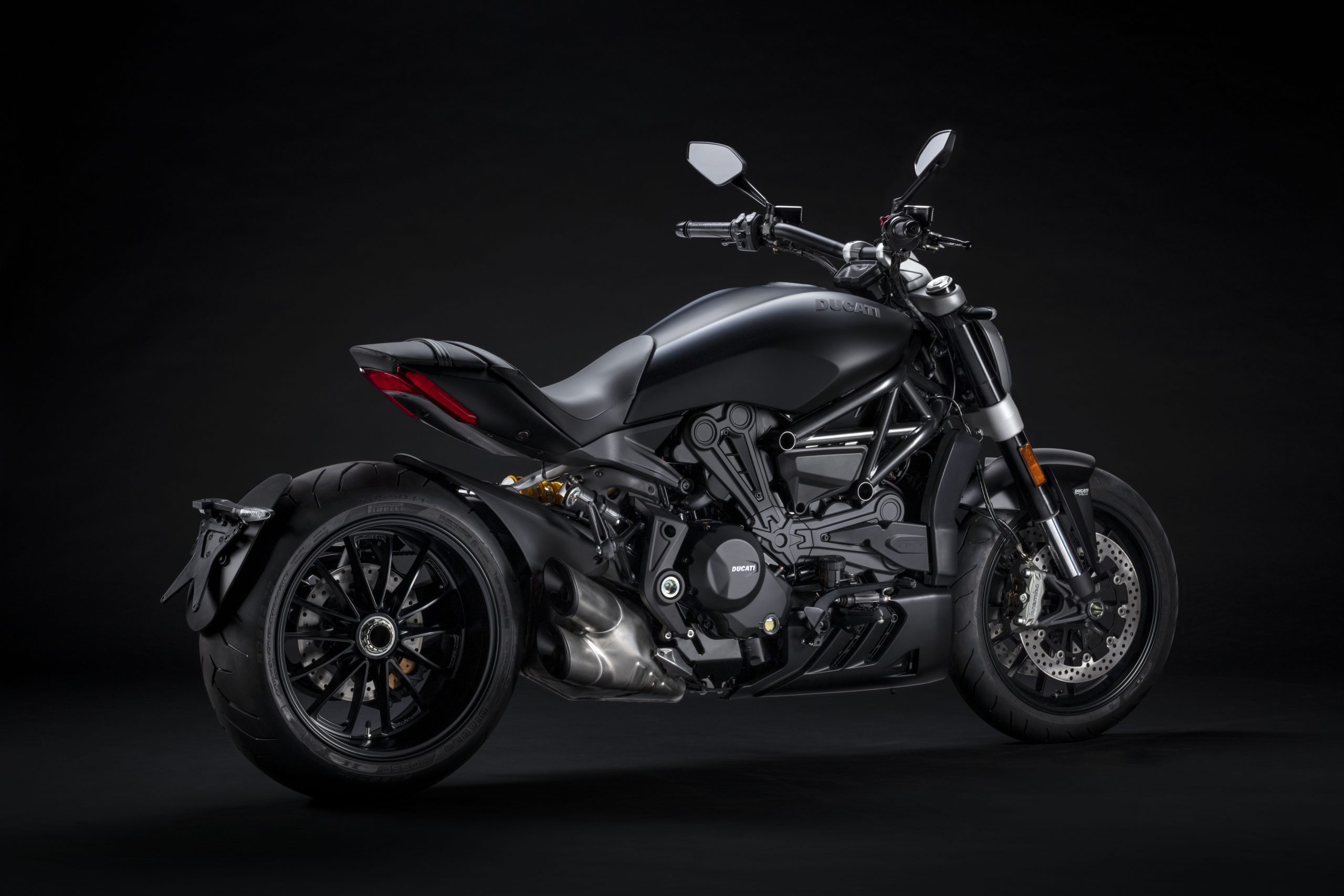 Ducati XDiavel 2021: dark o black star?