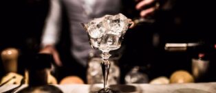 Cocktail fai da te: come preparare a casa i drink più costosi al mondo
