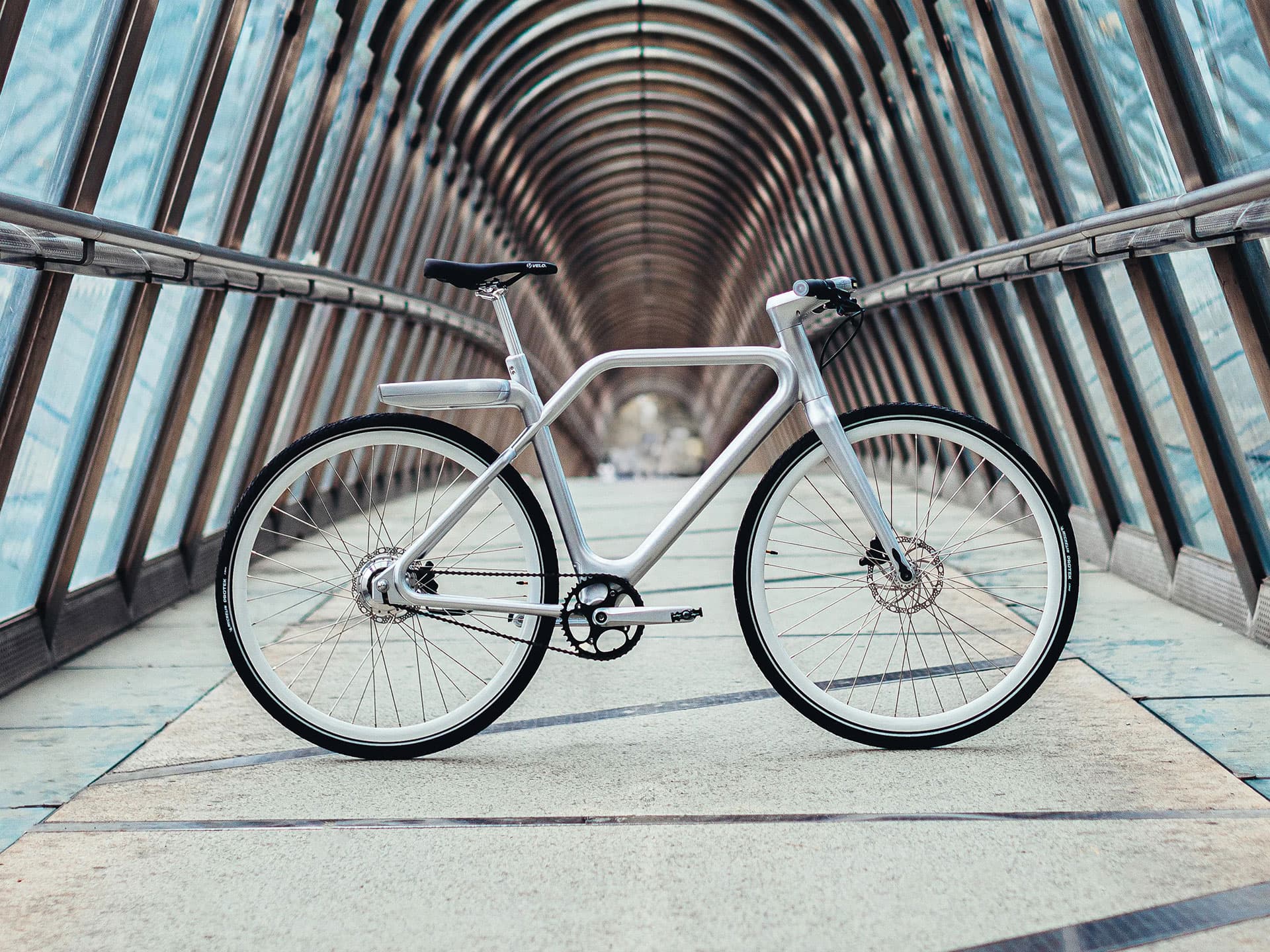 Angell Bike La e-bike ultraleggera disegnata da Ora Ïto