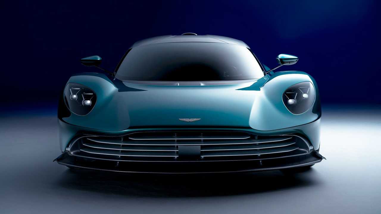 Aston Martin Valhalla: la supercar esclusiva pronta a sfidare la Ferrari SF90 Stradale