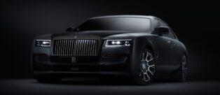 Rolls-Royce Ghost Black Badge Grande personalità e da numerosissimi elementi distintivi