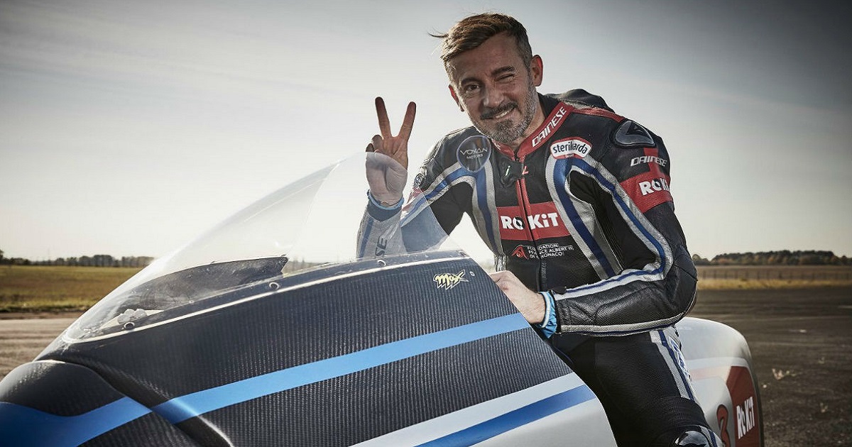 Max Biaggi nuovo record di velocità: l'ex pilota vola a 455 km/h 