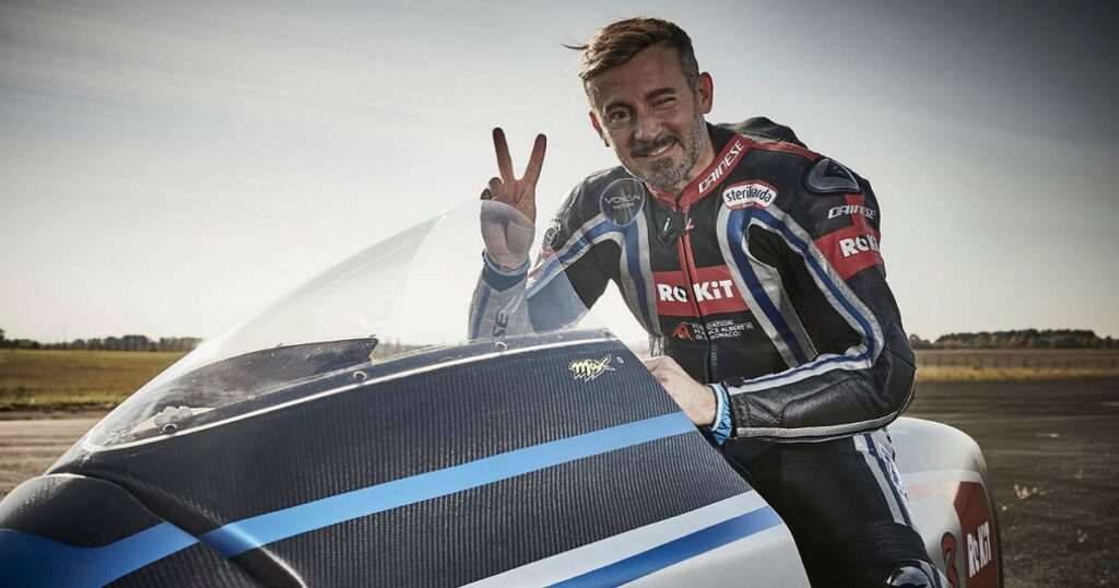 Max Biaggi nuovo record di velocità: l'ex pilota vola a 455 km/h