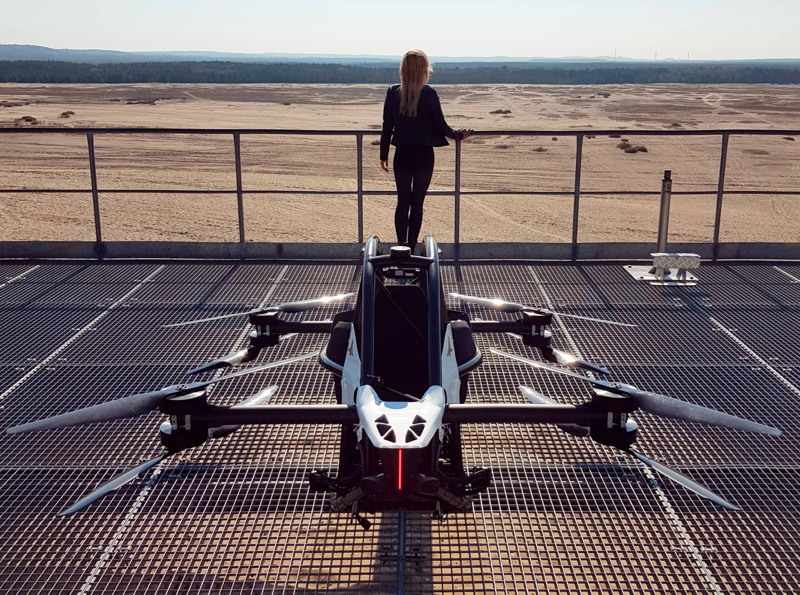 Jetson One L’eVTOL leggero e pieghevole