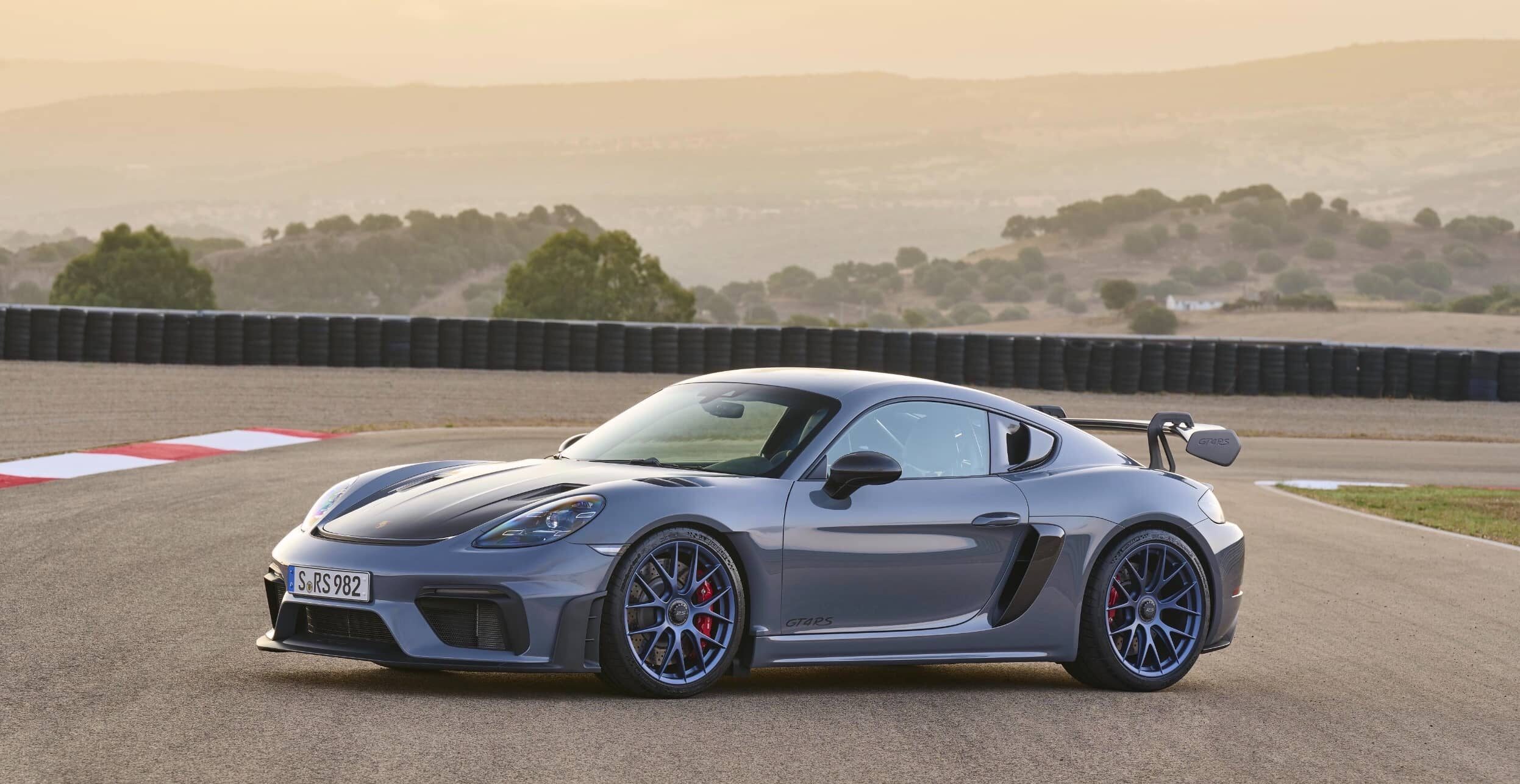 Porsche 718 Cayman GT4 RS