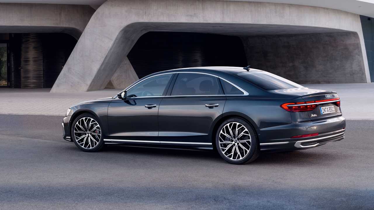 Audi A8 Una limousine hi-tech!