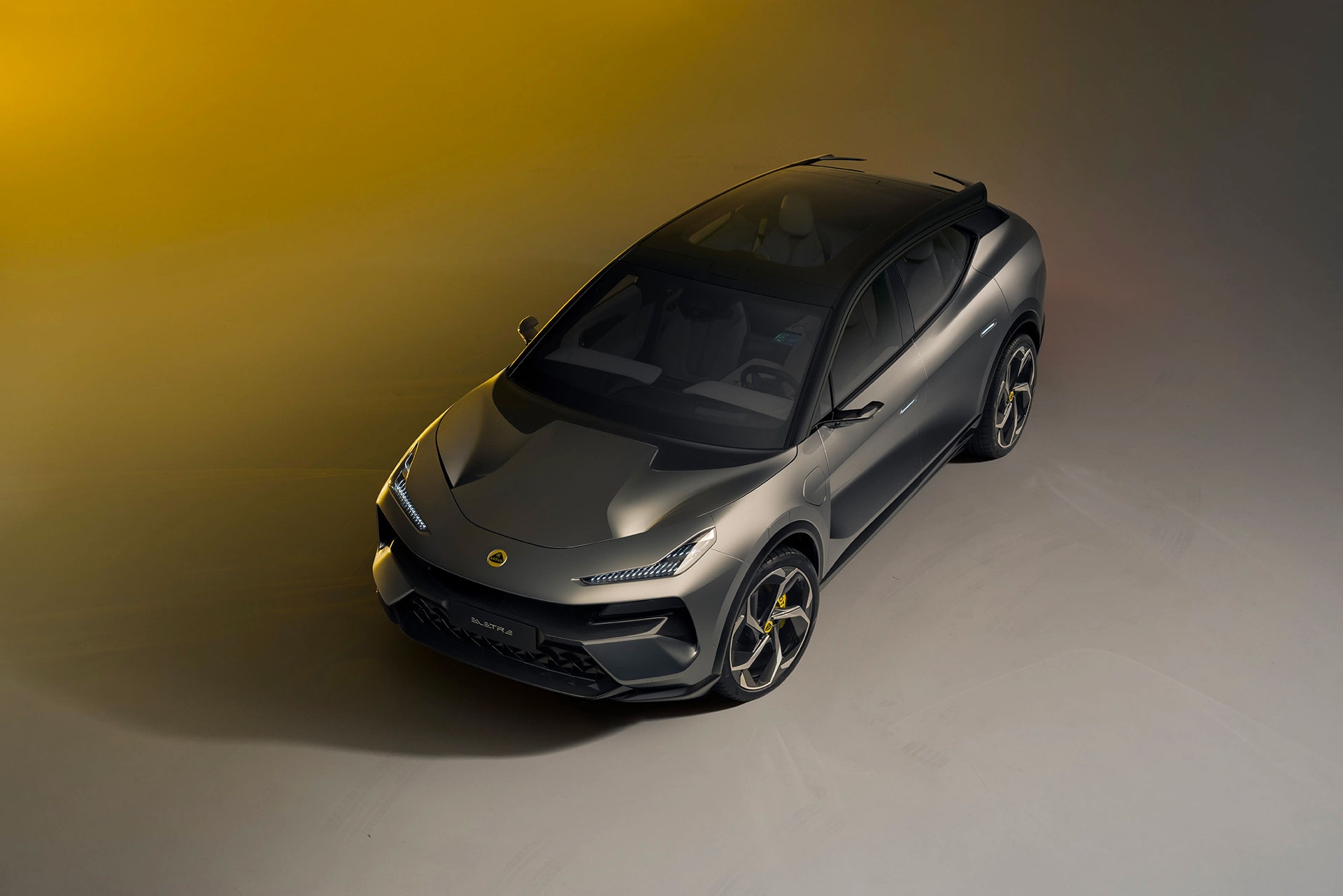 Lotus Eletre: ha inizio la rivoluzione elettrica!