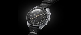 Omega MoonSwatch Gold: svelato ufficialmente l'orologio dell'anno