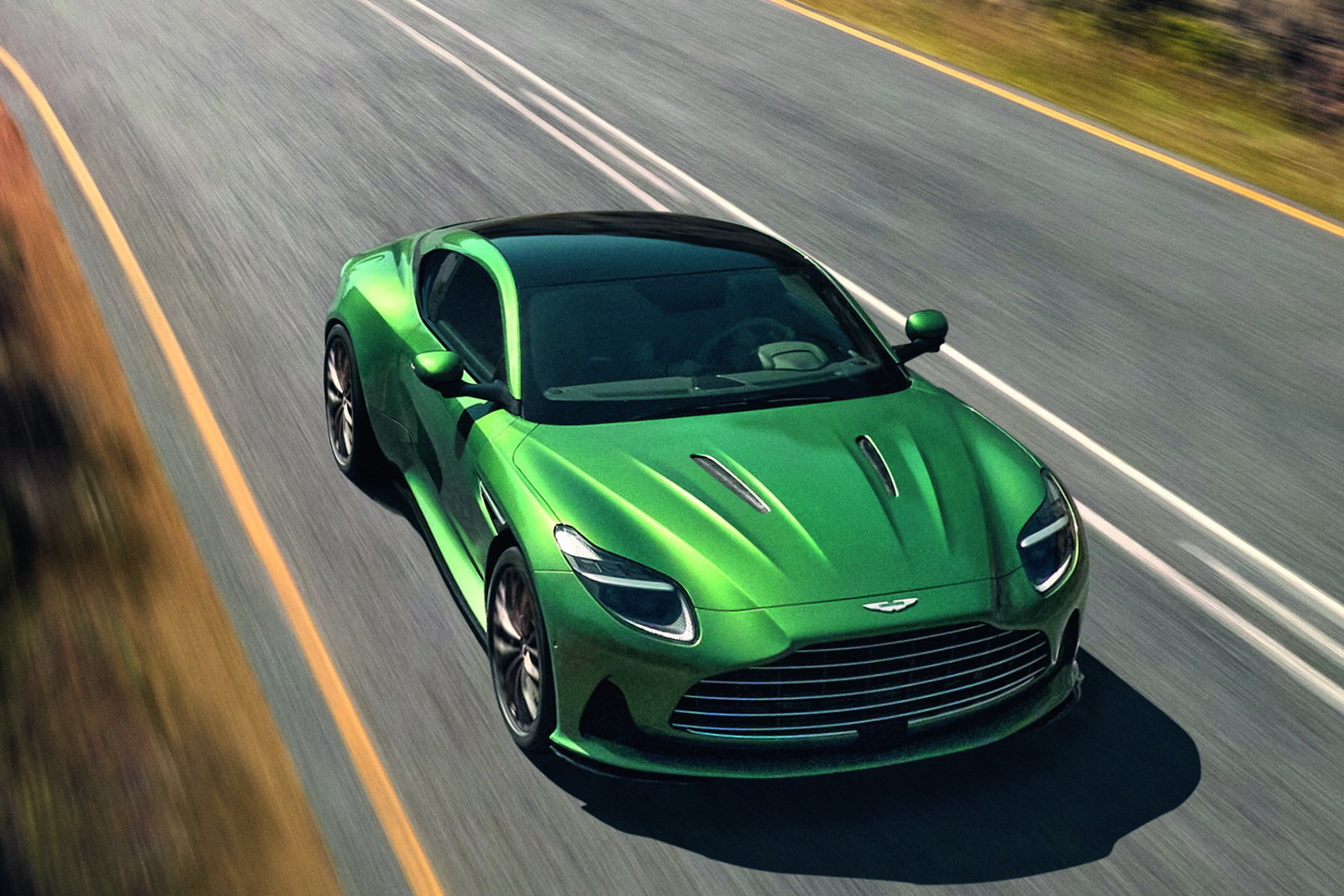 La nuova Aston Martin DB12 è il primo tassello di una serie di modelli in arrivo nei prossimi anni 