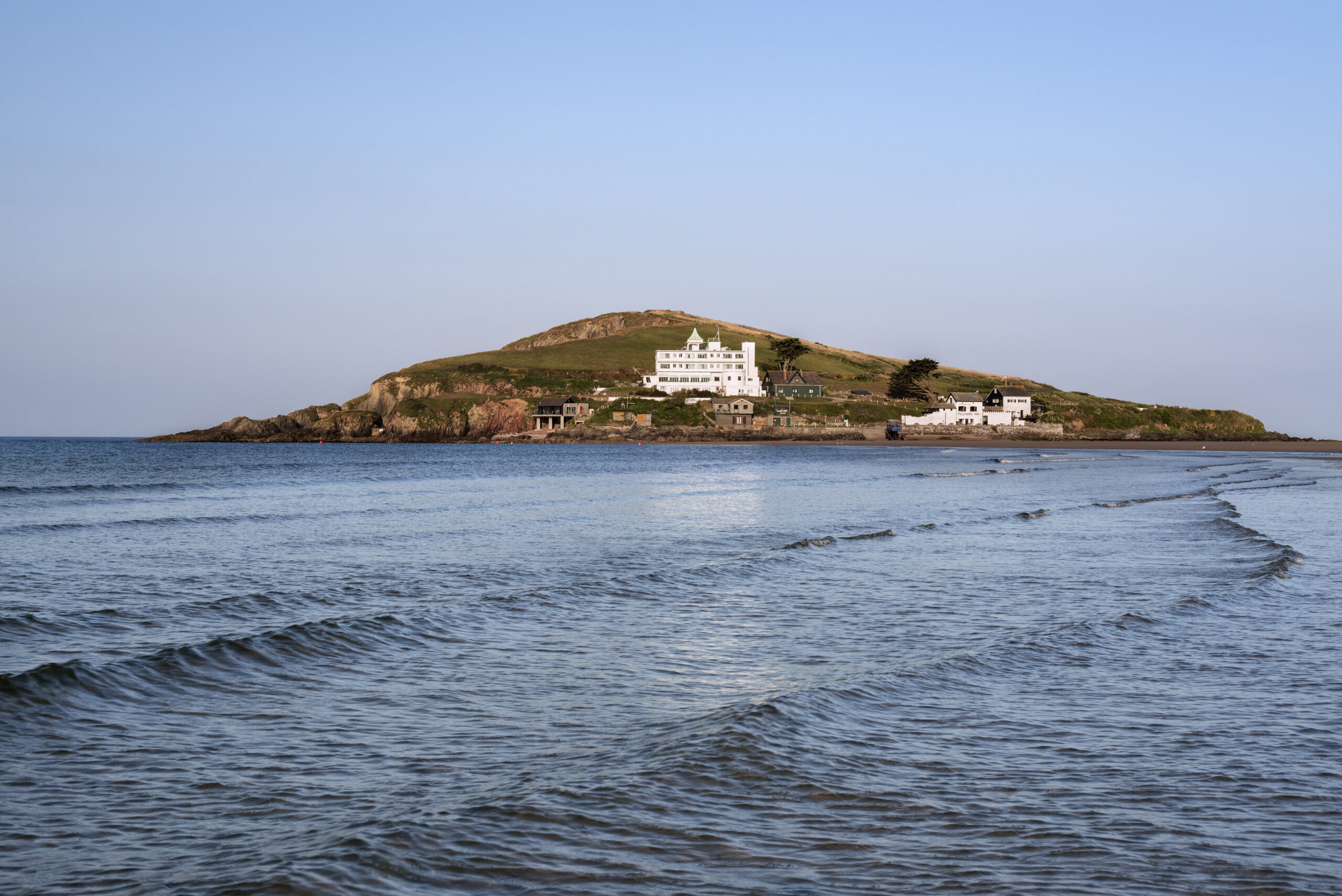 Burgh Island, in vendita l’isola britannica che ha ispirato Agatha Christie