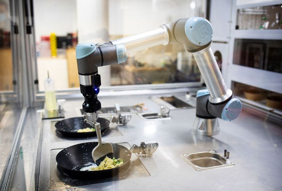 Robot Chef in cucina La cucina è sempre più high-tech: futuro o moda passeggera?