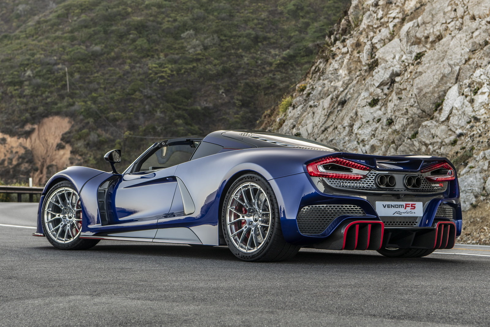 Hennessey Venom F5 Roadster Il regalo di Michael Jordan costa 3 milioni di dollari!