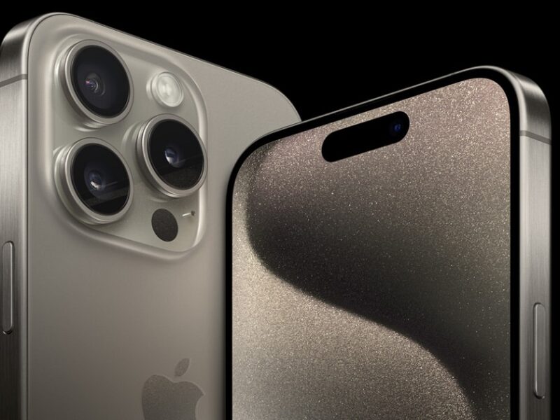 Apple presenta iPhone 15 Pro: costa meno ed è in titanio!
