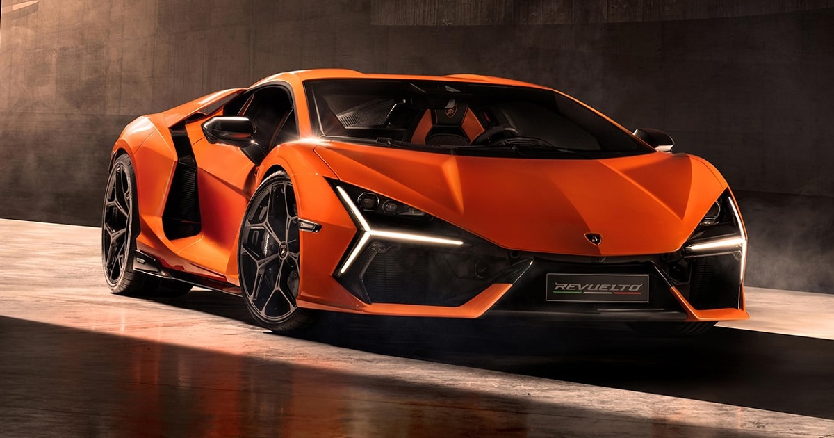 Lamborghini Revuelto: la prima ibrida plug-in, 825 CV e 3 motori elettrici!