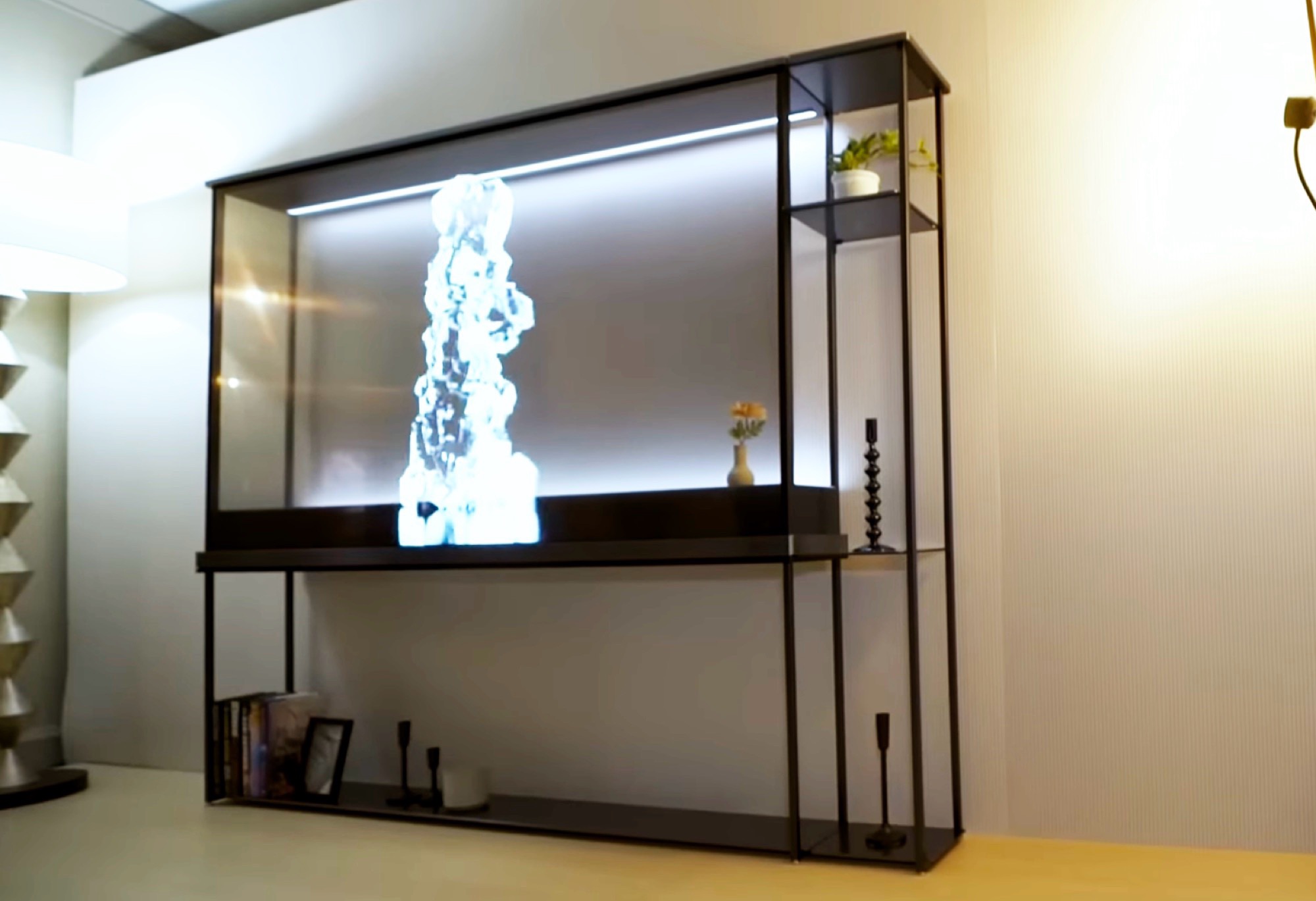 LG Signature OLED T, il primo televisore trasparente al mondo!