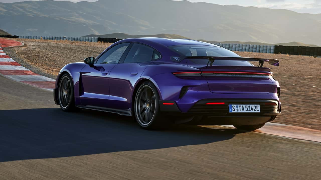 Porsche Taycan Turbo GT: l'auto elettrica più veloce della storia 