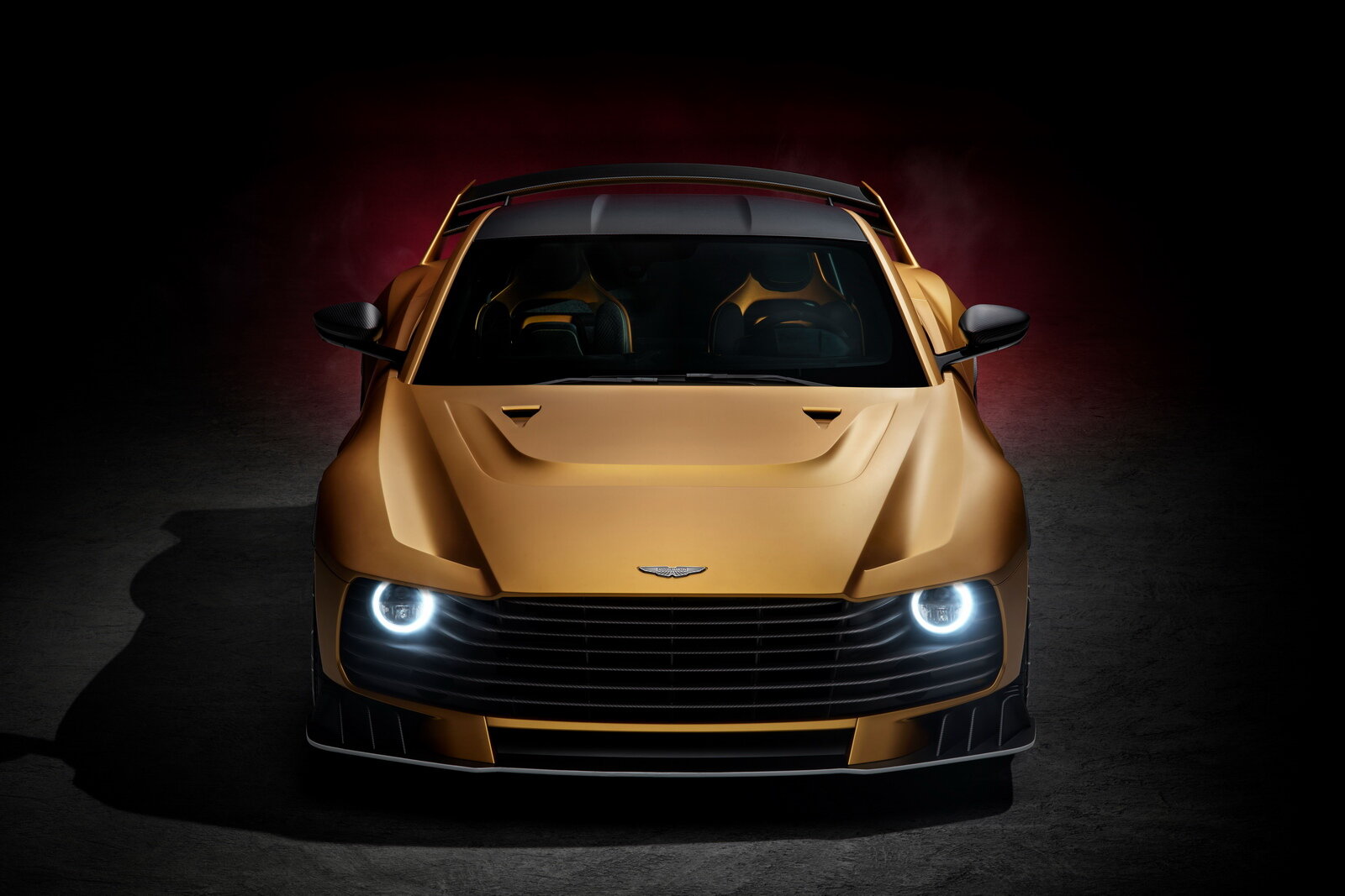 Aston Martin Valiant: la supercar in collaborazione con Fernando Alonso